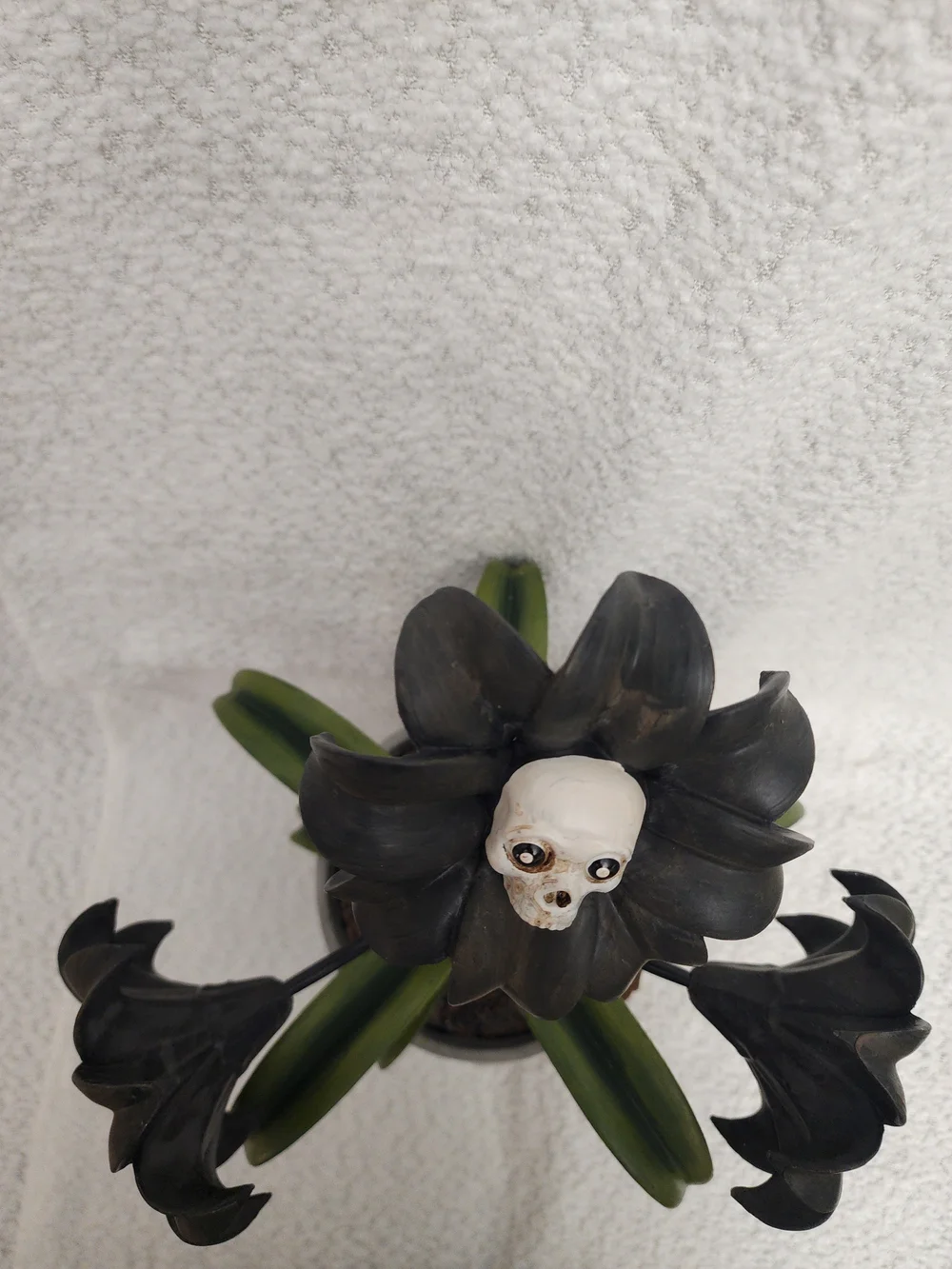 HALLOWEEN Black Skull Flower Decorative Planter Accent 17